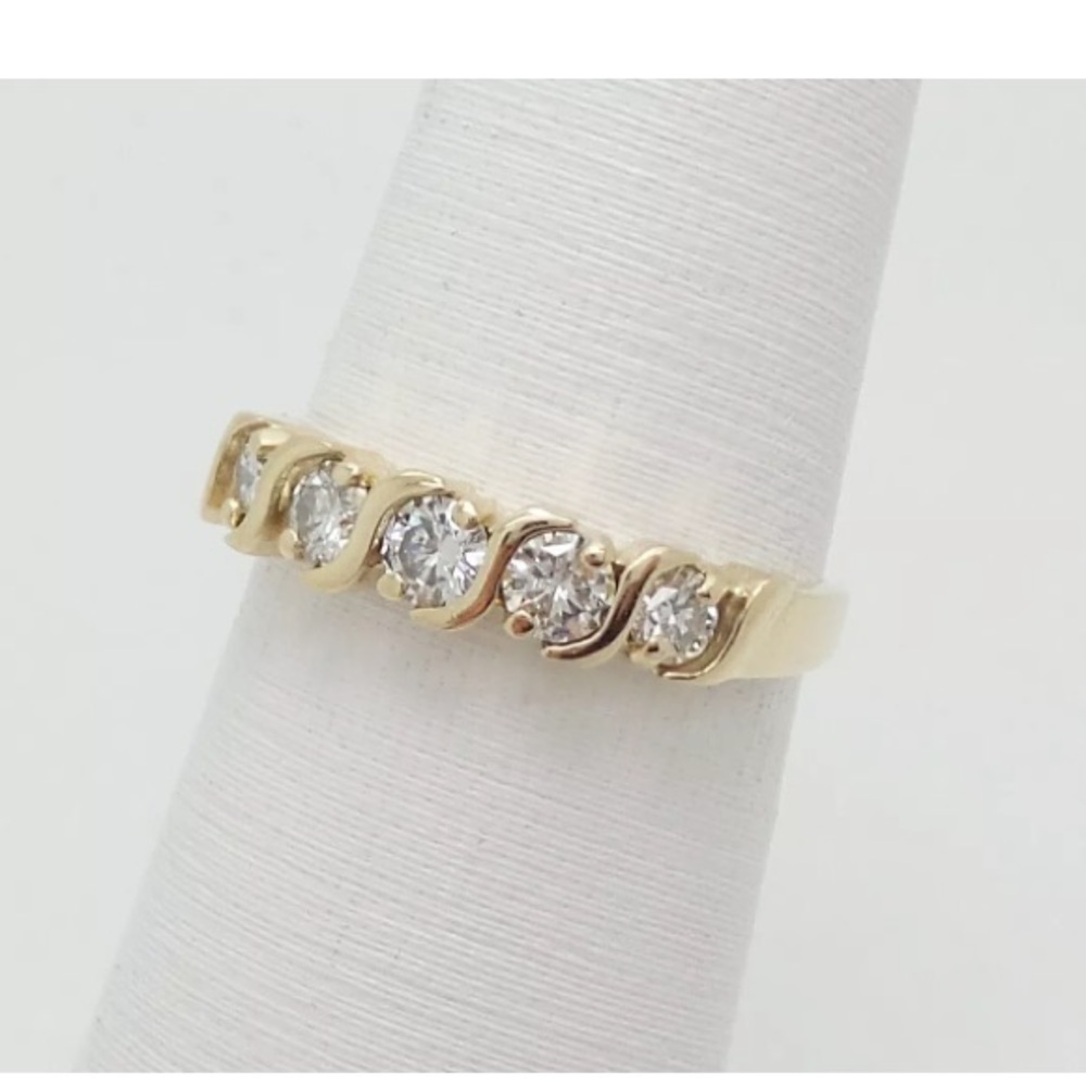 1/2 carat 14k yellow gold diamond ring - Picture 3 of 6